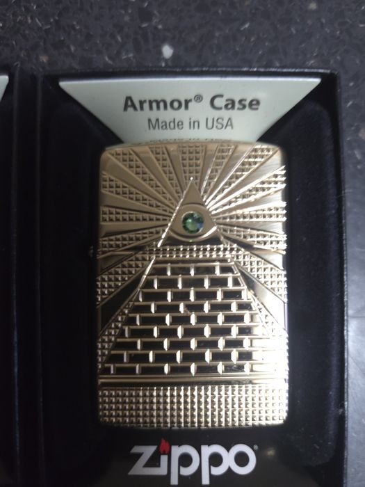 Бензинова запальничка zippo