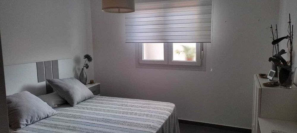 Apartamento T2 Mobilado com Piscina e Garagem em Condomínio