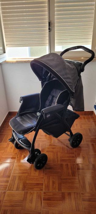 Carrinho de bebê + Cadeira Auto Chicco