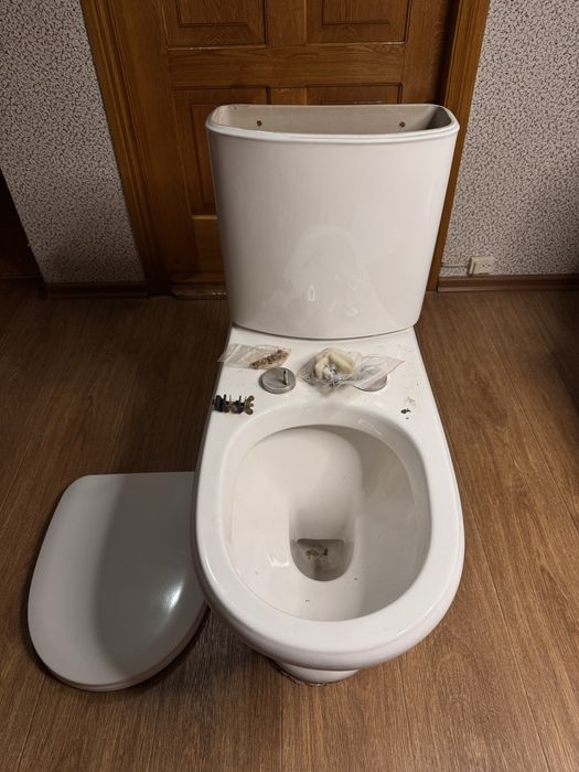 Унітаз-компакт EGO Logic, б/в, з бачком, Soft Close