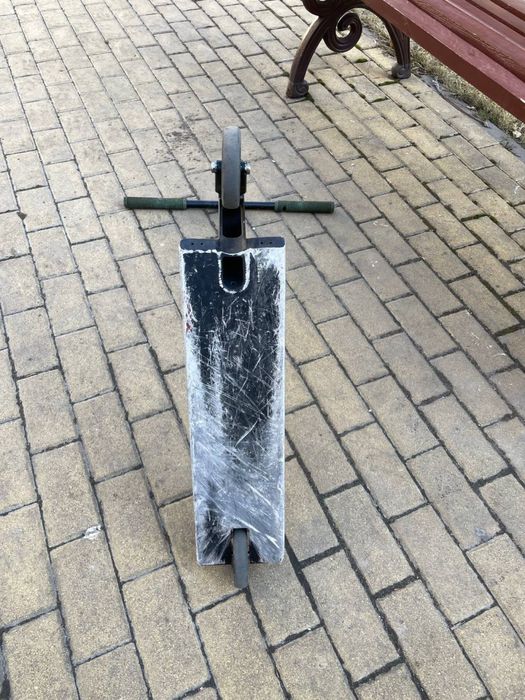 Самокат Striker Gravis