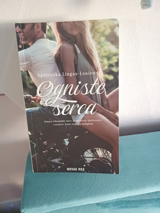 Książka "Ogniste serca" Agnieszka Lingas-Łoniewska