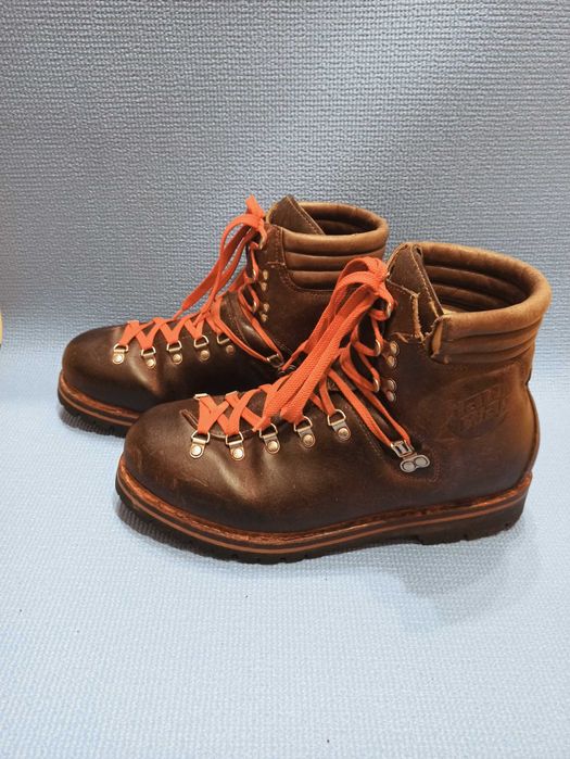 Ботинки черевики