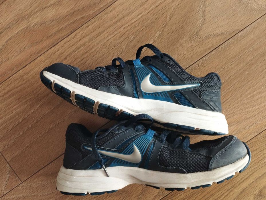 Buty sportowe NIKE r.40,5