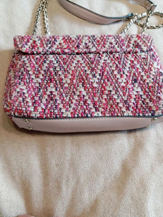 Сумка через плече Guess, модель Cessily