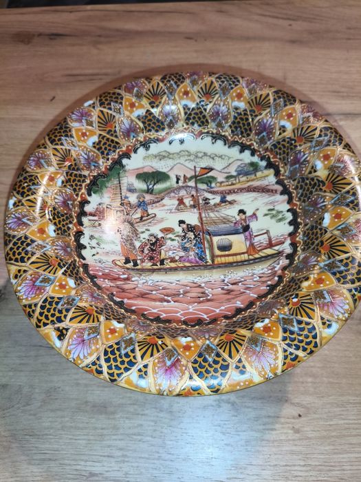 Misa na nóżce, chińska porcelana stan idealny