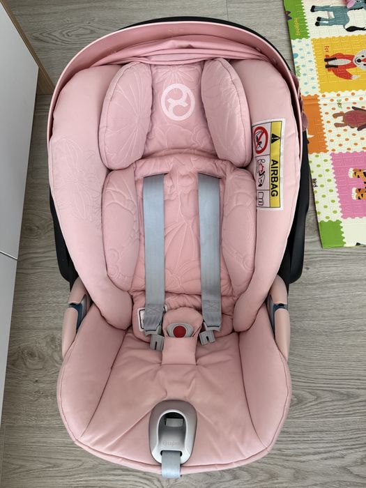 Автокрісло Cybex cloud Z
