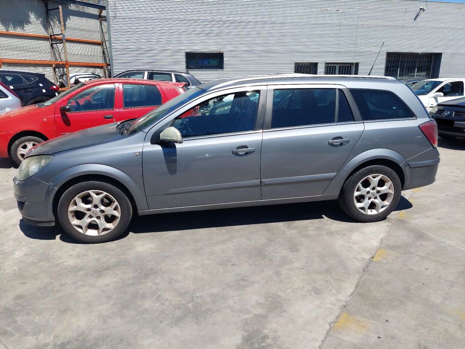 Para peças OPEL Astra H Caravan (L35)