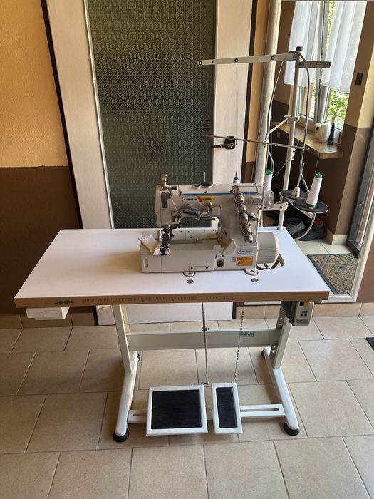 Maszyna renderka do szycia JK-8569A