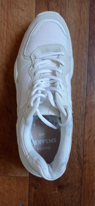 Buty sportowe bershka rozm. 40