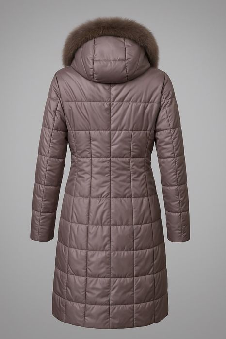 Жіночий пуховик із натуральним хутром, розмір М