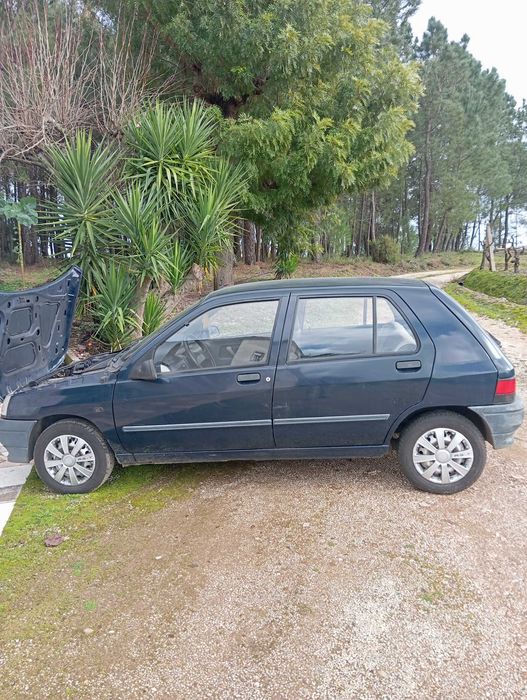 Renault Clio 93 impecável
