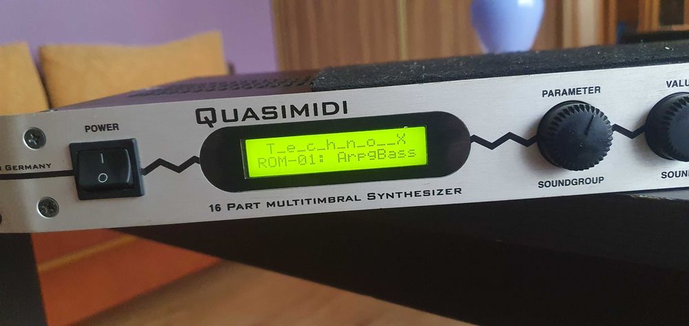 Quasimidi technox modul