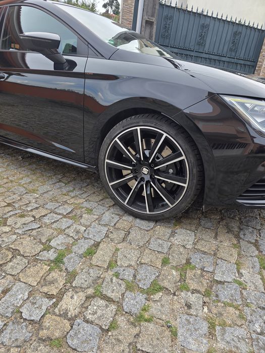 SEAT Leon ST CUPRA 300 Performance 4Drive DSG