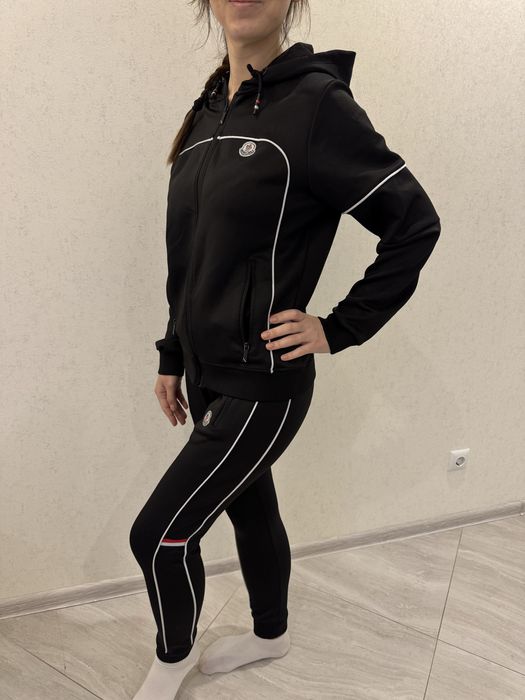 Костюм Moncler розмір S