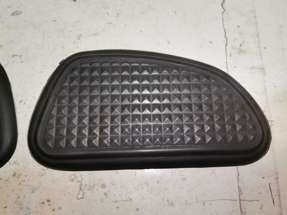 Восход-2 мотоцикл СССР резиновые накладки на бак