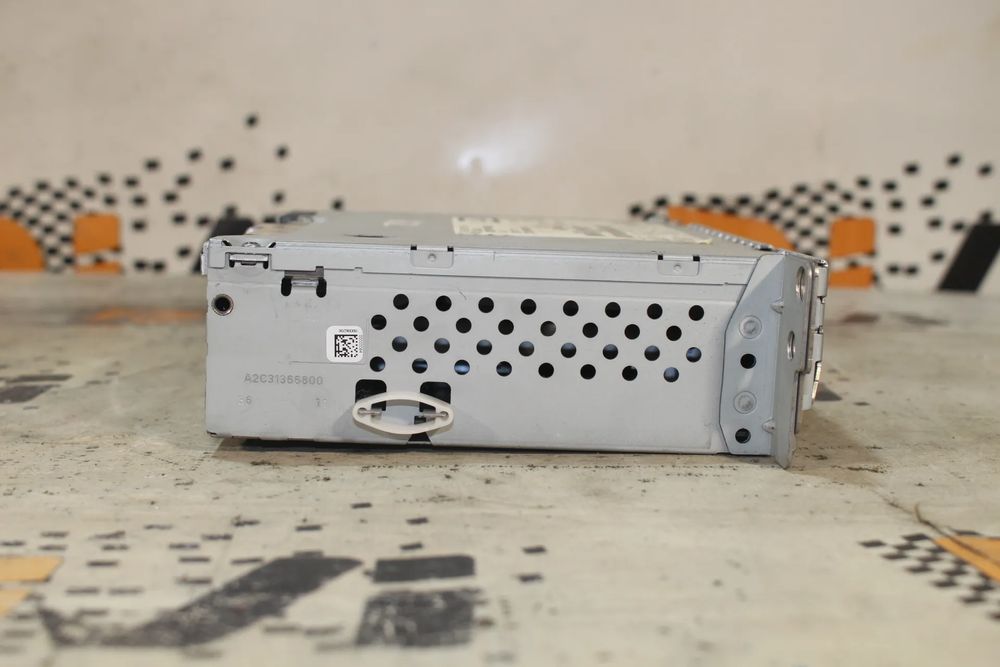 Rádio / auto-rádio BMW 1 (F20)