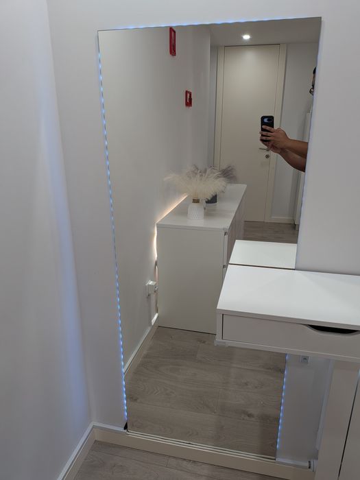 Espelho de parede 160x65cm com LED