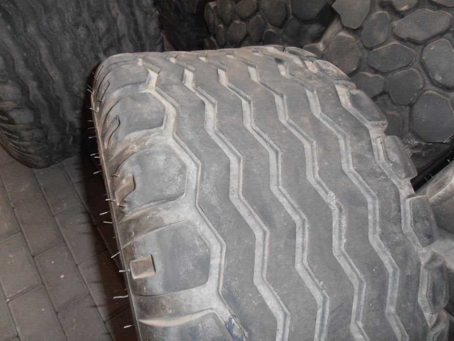Opona 15,0/55 R-17