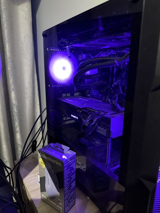 Komputer Gamingowy RX7800XT RYZEN7 9700X Całe Stanowisko