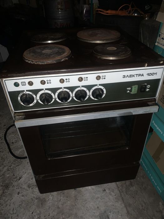 Продам электрическую плиту Электа 1001
