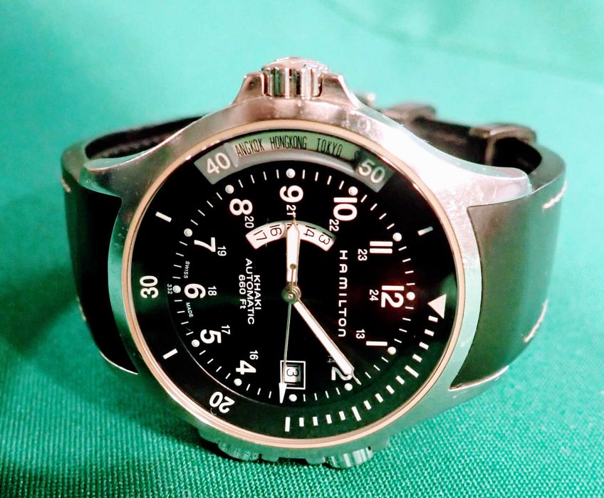 Relógio Hamilton Kaky Navy GMT H776151 Automático Excelente estado