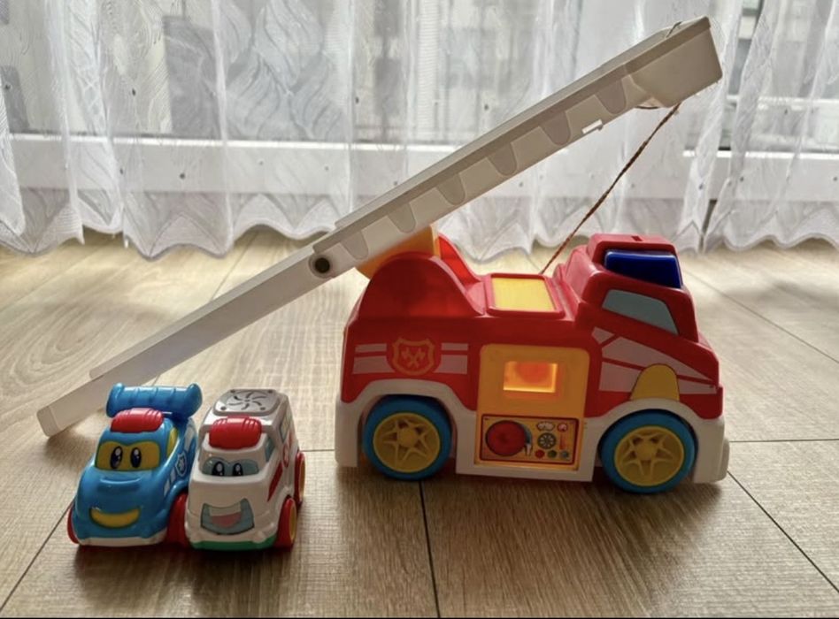 Auto wóz strażacki Dumel
