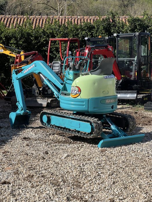 Mini Giratória Escavadora Yanmar Vio10 | LINHA DE MARTELO | Raio 0