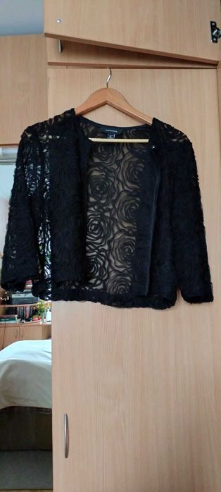 накидка чорна ажурна до пояса р 50 з рукавом 3\4 майже нова
