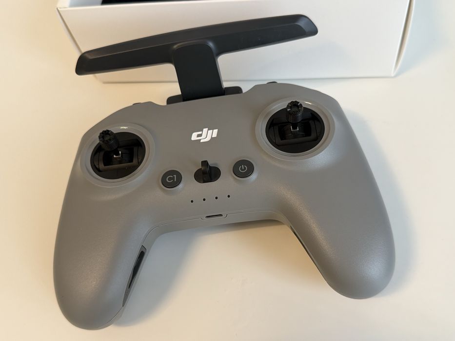 DJI FPV Remote Controller 2 (practycznie nowy)
