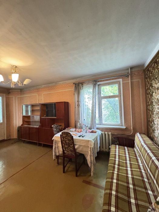 Продаж 3-х кім квартири в центрі