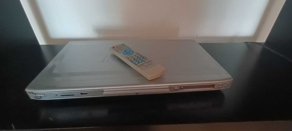 Leitor DVD DivX Teledois + comando — não liga — Odivelas/Envio