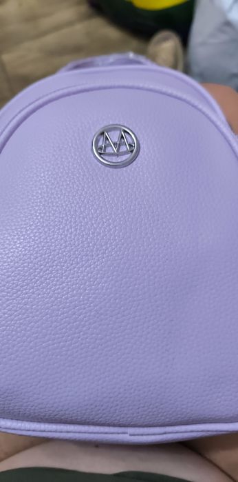 Plecako torebka mała liliowa zapinana na zamki