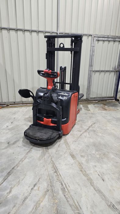 Porta-Paletes Linde L14  "Stacker"