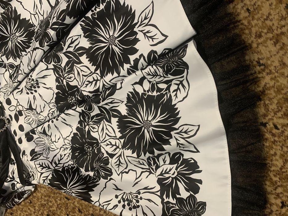 Святкова пишна сукня з корсетом та болеро для дівчинки на випускний