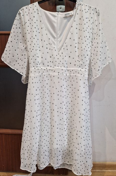 Sukienka Deezee M nowa, lekka, mgielka