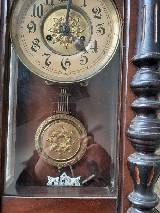 Relógio antigo  de parede