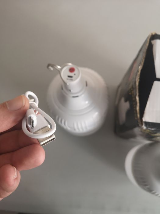 Lâmpada com bateria nova