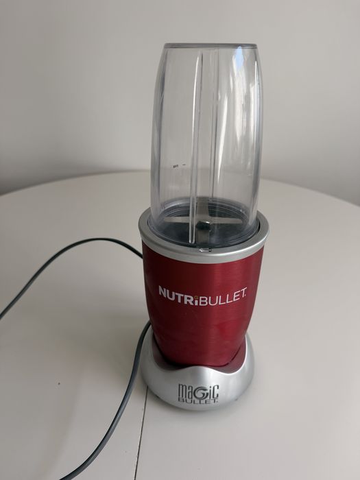 Nutribullet czerwony  blender kielichowy