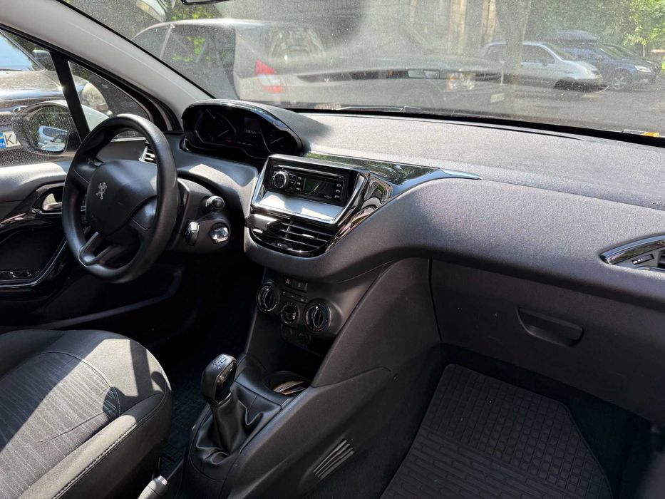 Продам Peugeot 208 2016 $5800