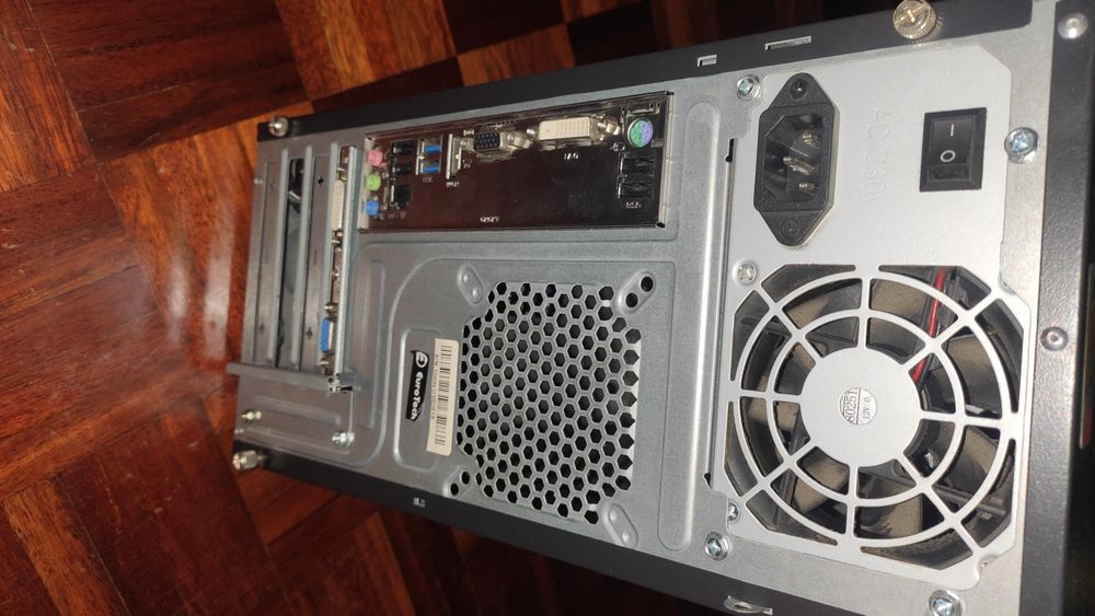 PC i5 3.4Ghz 8GB DDR3 1600Mhz, SSD 120GB e Win 10 Pro OEM Office 2016