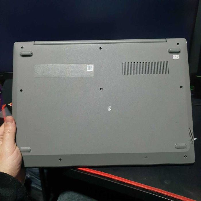 Portátil Lenovo ideapad 1 14IGL05