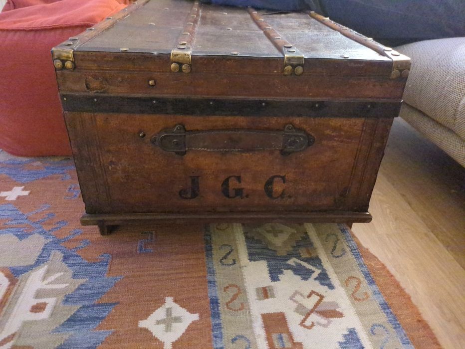 Baú muito antigo