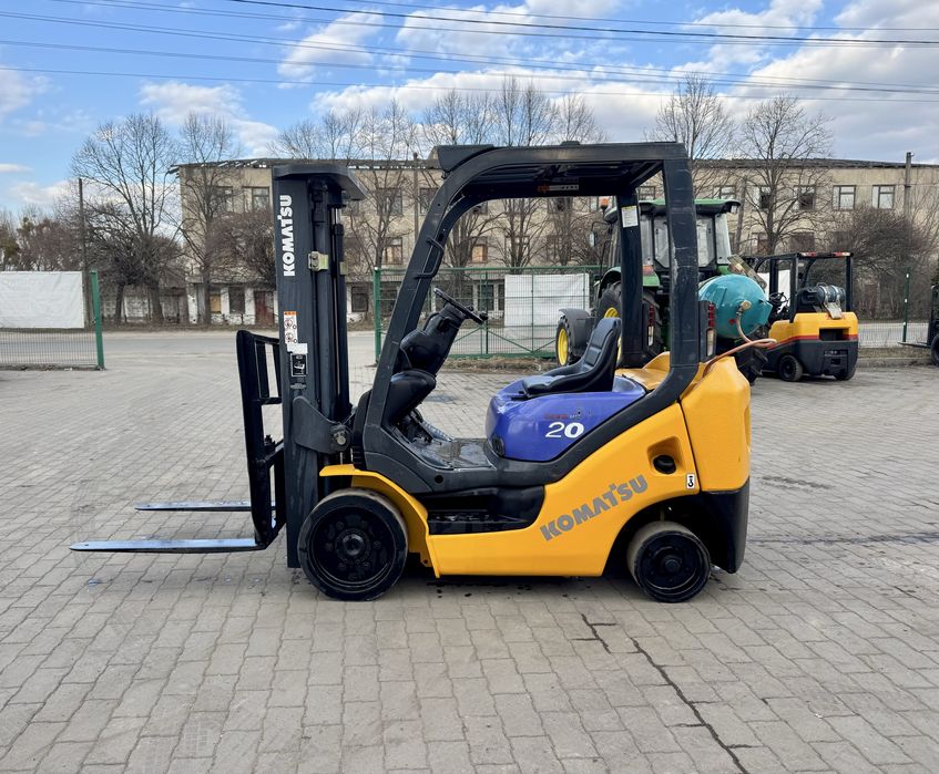 Навантажувач Komatsu FG-20 Погрузчик