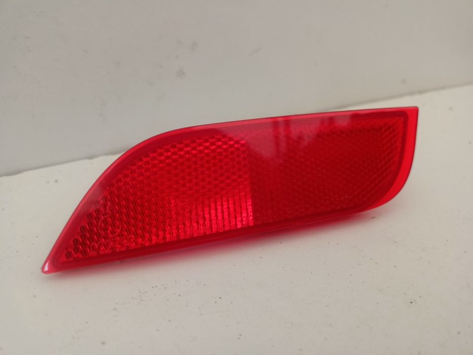 Subaru impreza iii 3 odblask lewy tył tylny