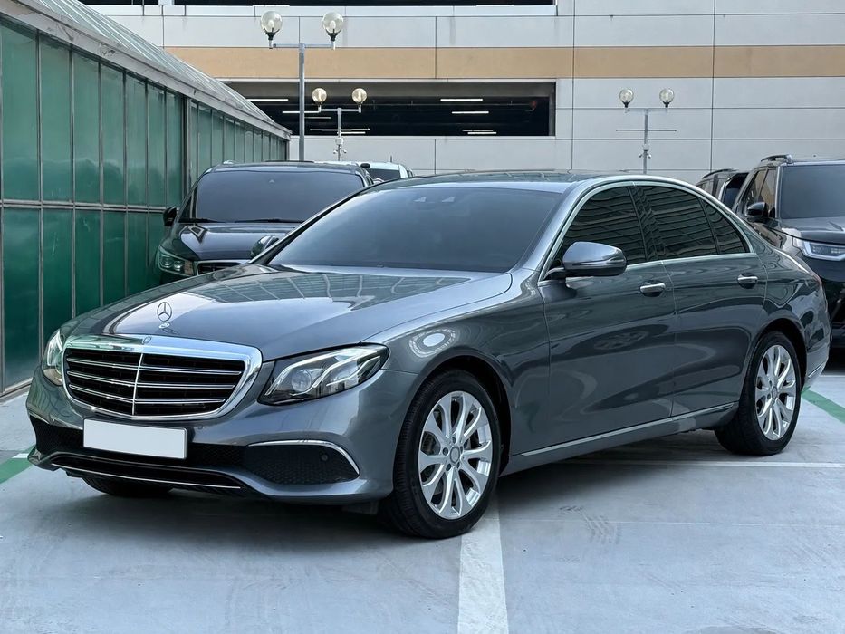 Mercedes-Benz Klasa E Mercedes-Benz E-Class W213 E220d