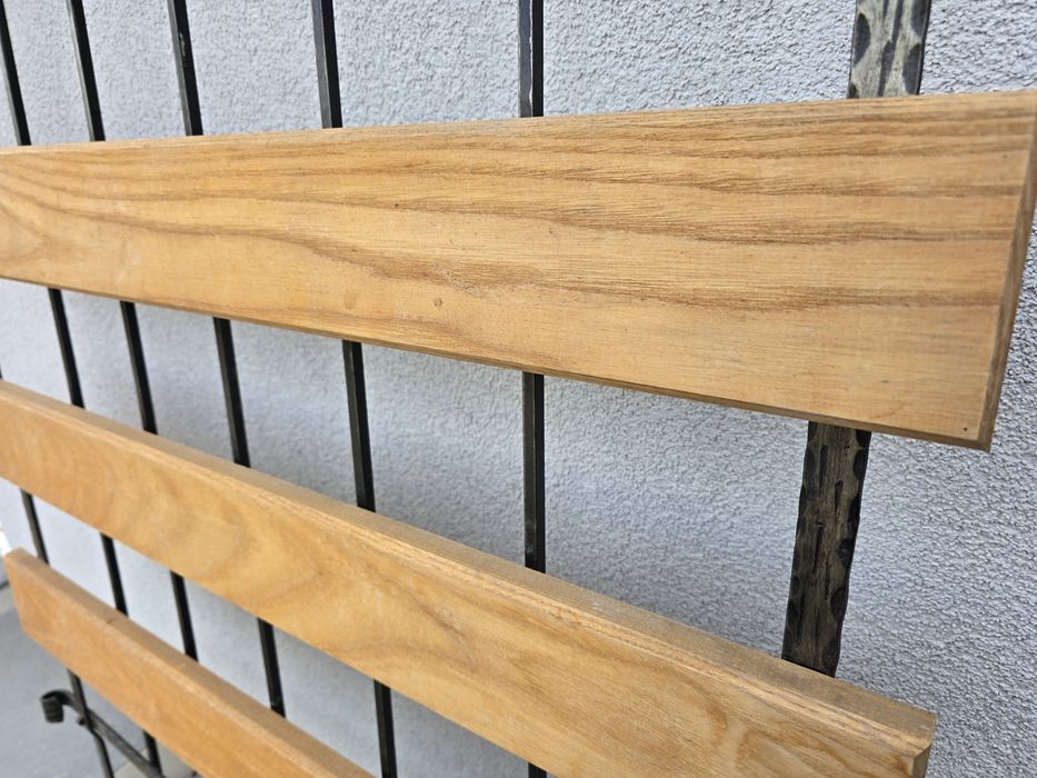 Wieszak kuty na ubrania