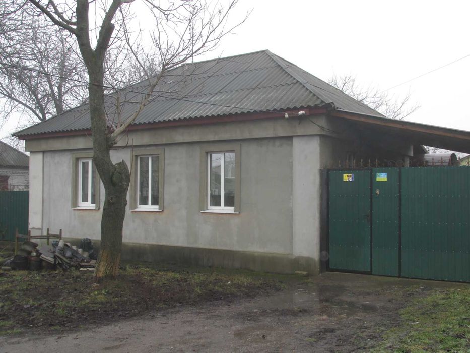 Продається  будинок по вул. Логвина Григорія  ( р-н Перемога)