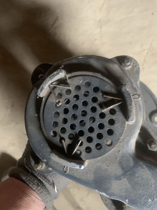 Насос помпа