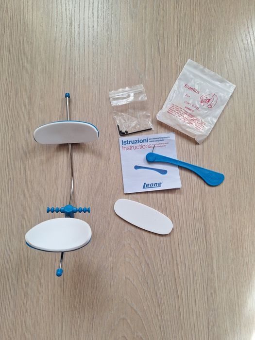 Маска Діляра для виправлення прикусу.